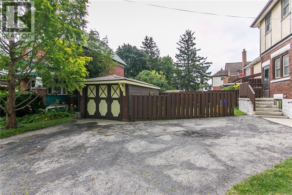 64 Simeon Street, Kitchener, ON - Outdoor