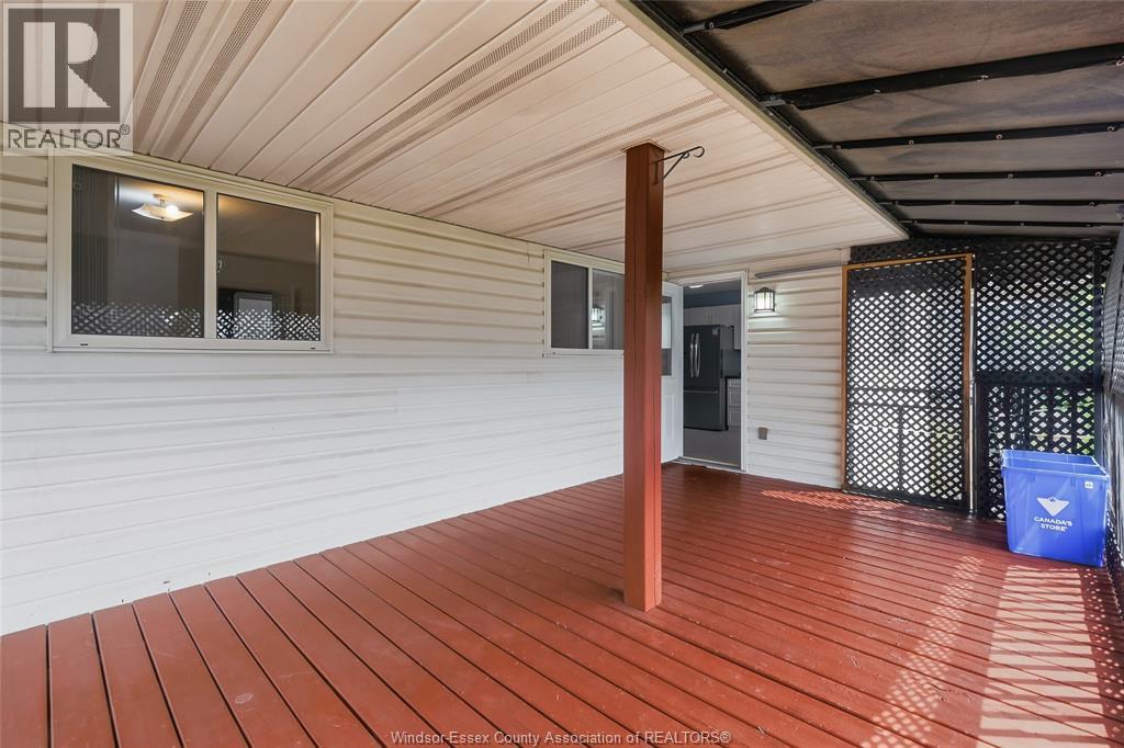 2385 Gatwick, Windsor, ON - Outdoor With Deck Patio Veranda With Exterior