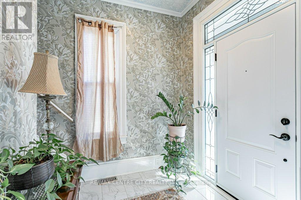 52 Princess Avenue, St. Thomas, ON - Indoor