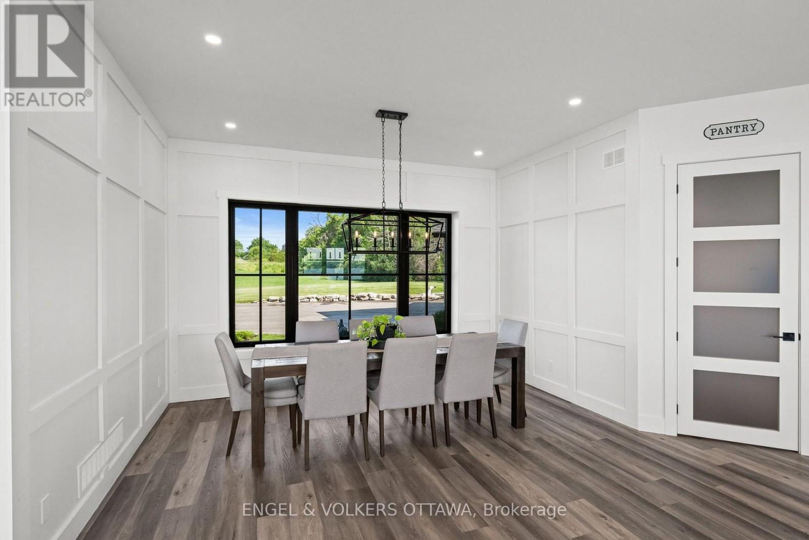 Dining area - 5 Shoreside Way, Augusta, ON - Indoor Photo Showing Dining Room