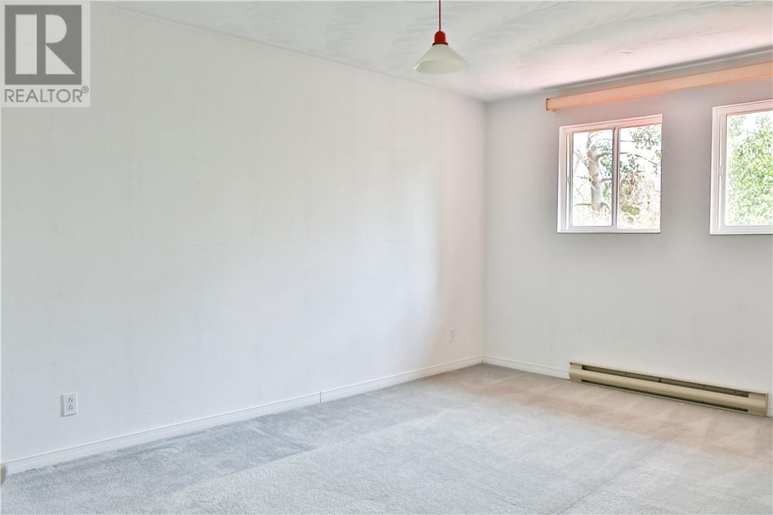 431 Edgewater, Sudbury, ON - Indoor Photo Showing Other Room