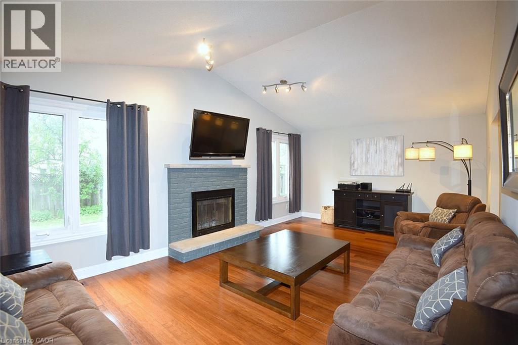 75 Josephine Drive, Hamilton, ON - Indoor Photo Showing Living Room With Fireplace