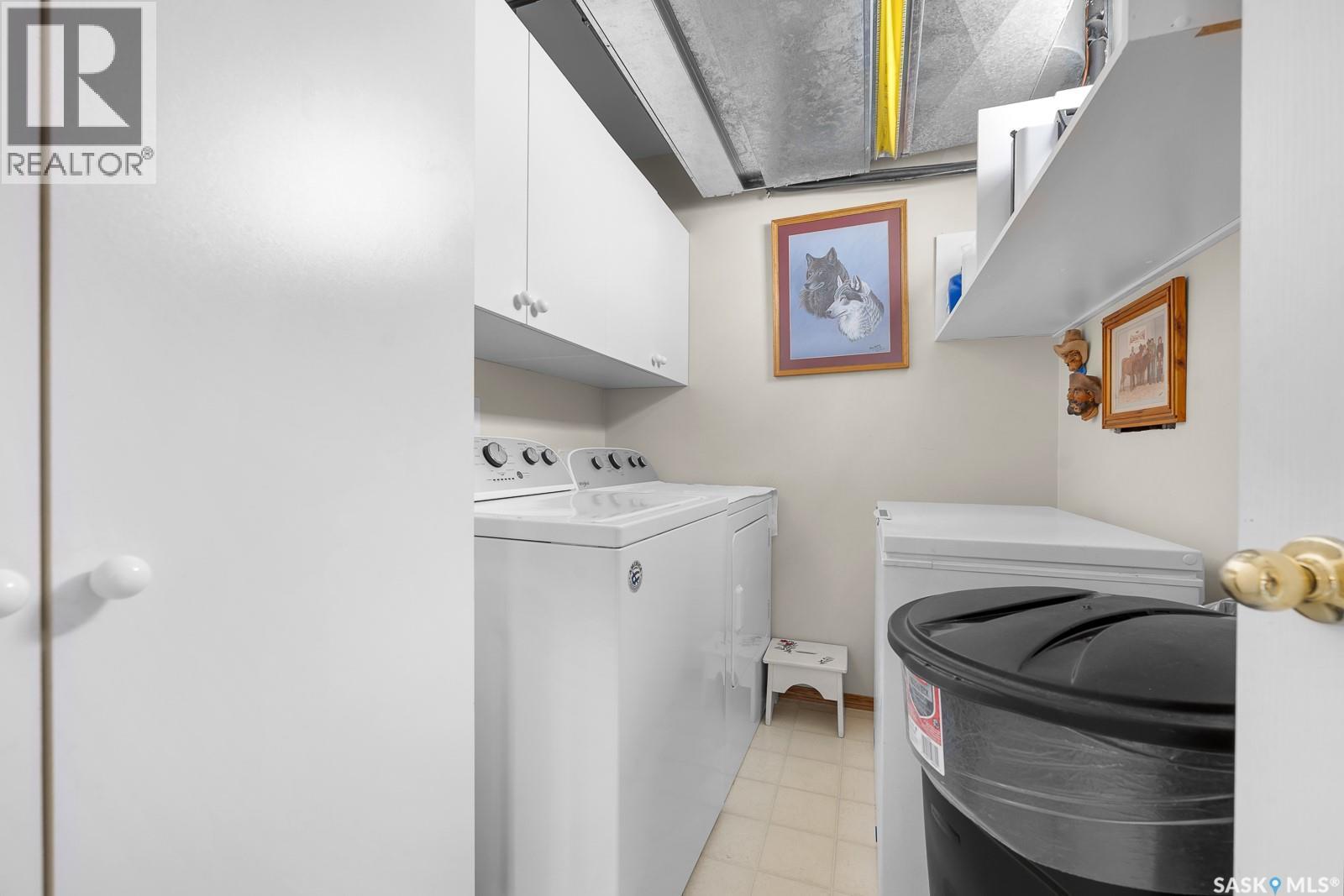 207 205 Mcintyre Street, Regina, SK - Indoor Photo Showing Laundry Room