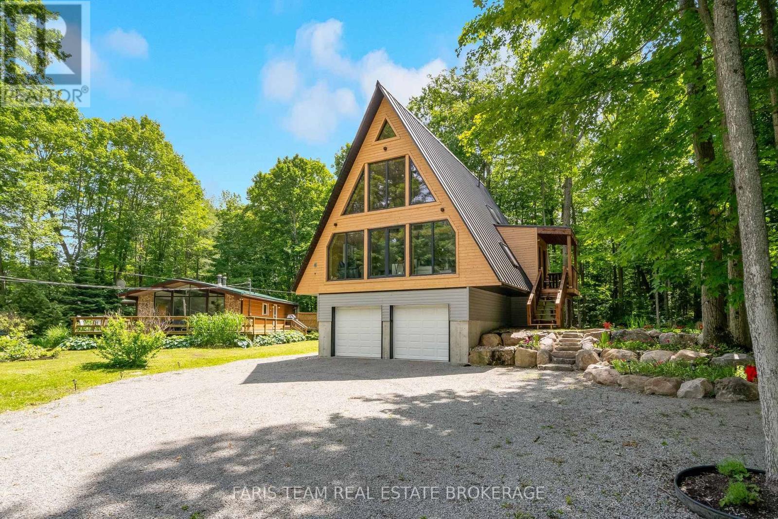 1490 Champlain Road, Tiny, ON - Outdoor