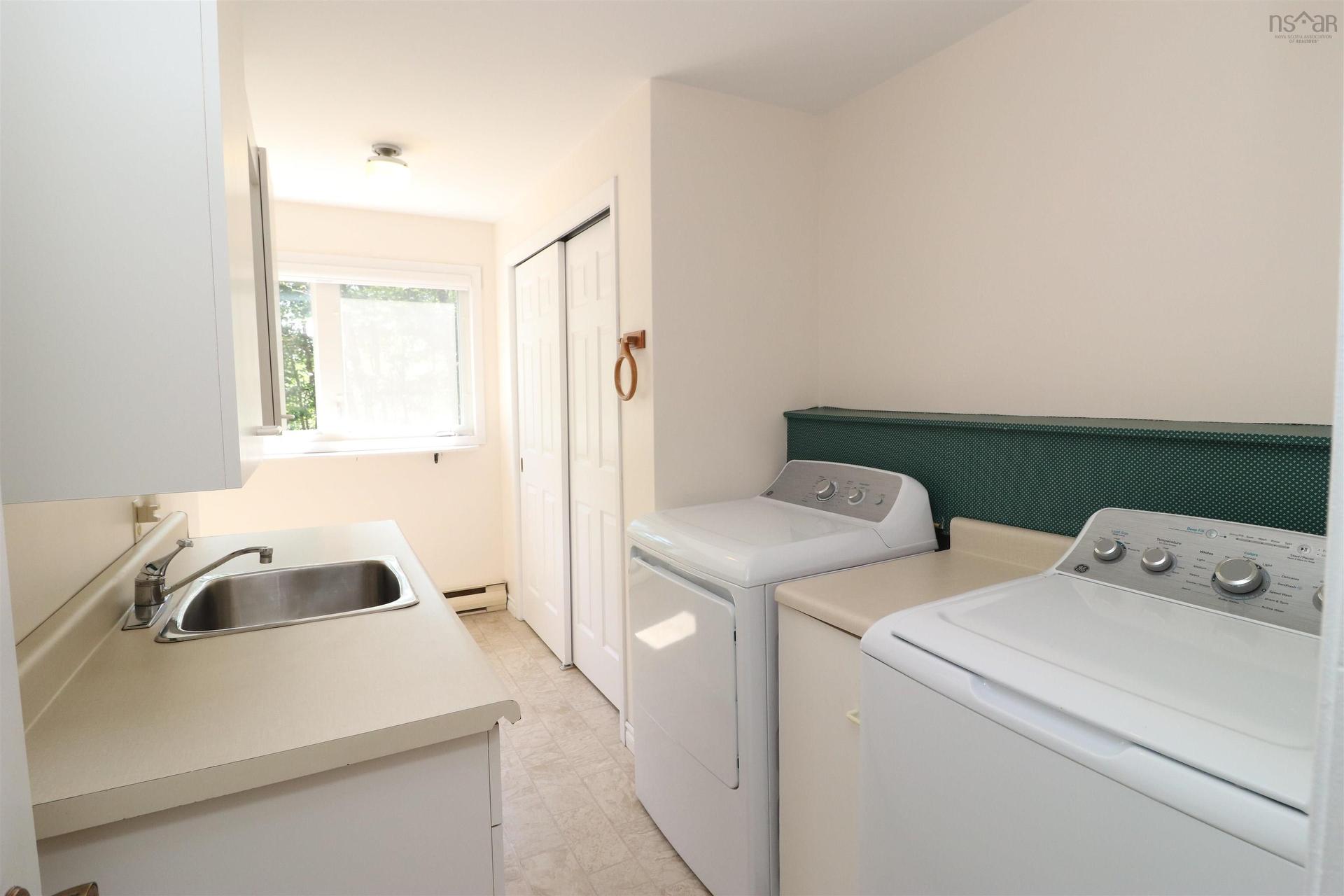 110 Maple Boulevard, Bible Hill, NS - Indoor Photo Showing Laundry Room