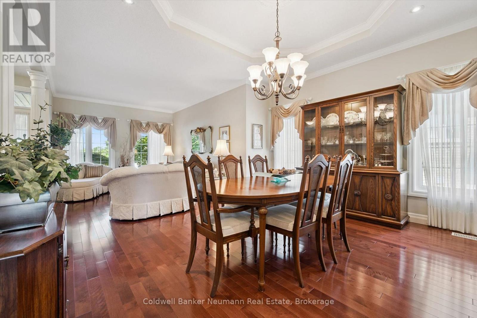 70 Bathgate Drive, Guelph (Kortright East), ON - Indoor Photo Showing Dining Room