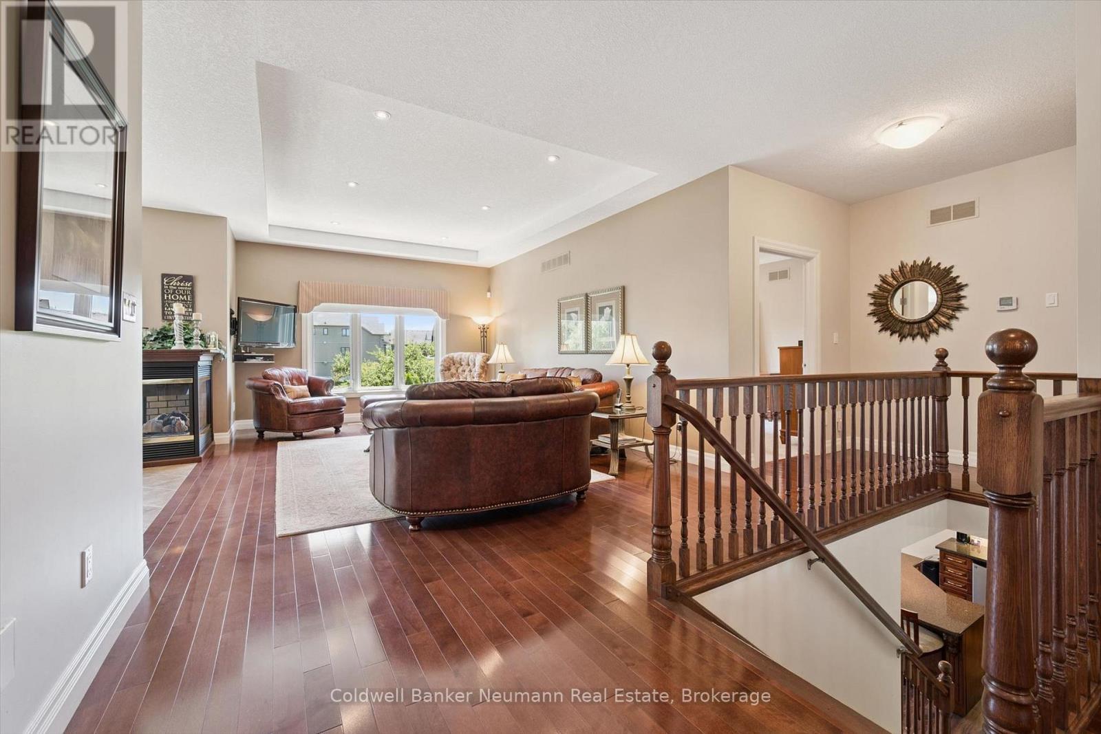 70 Bathgate Drive, Guelph (Kortright East), ON - Indoor