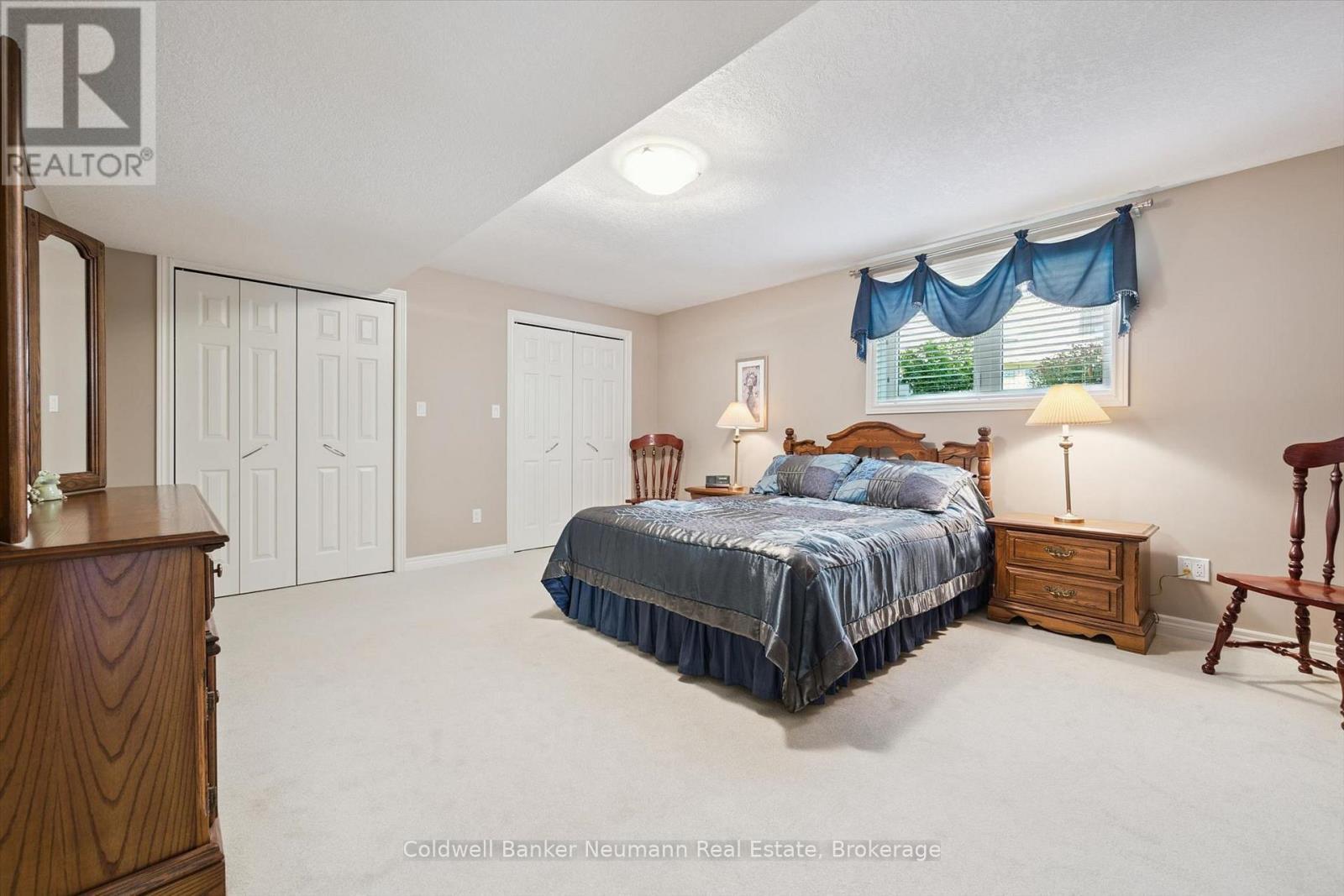 70 Bathgate Drive, Guelph (Kortright East), ON - Indoor Photo Showing Bedroom