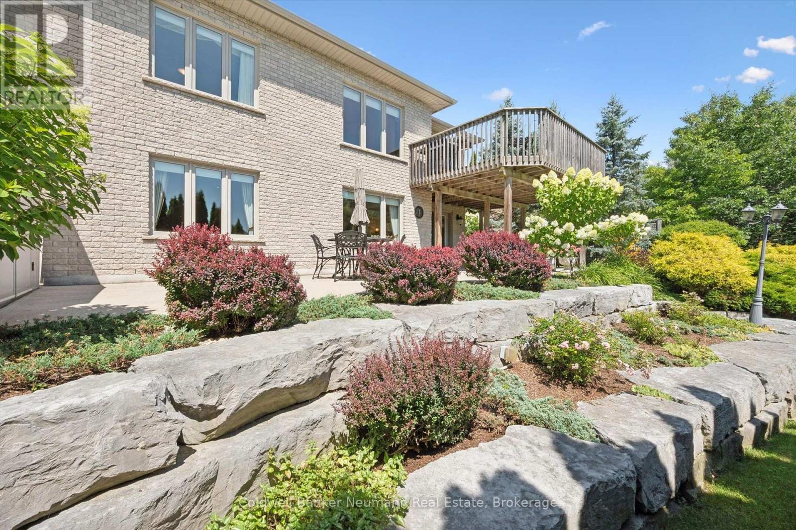 70 Bathgate Drive, Guelph (Kortright East), ON - Outdoor