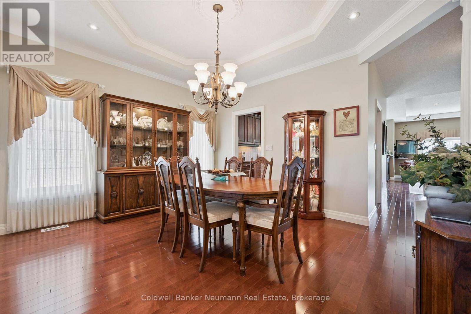 70 Bathgate Drive, Guelph (Kortright East), ON - Indoor Photo Showing Dining Room
