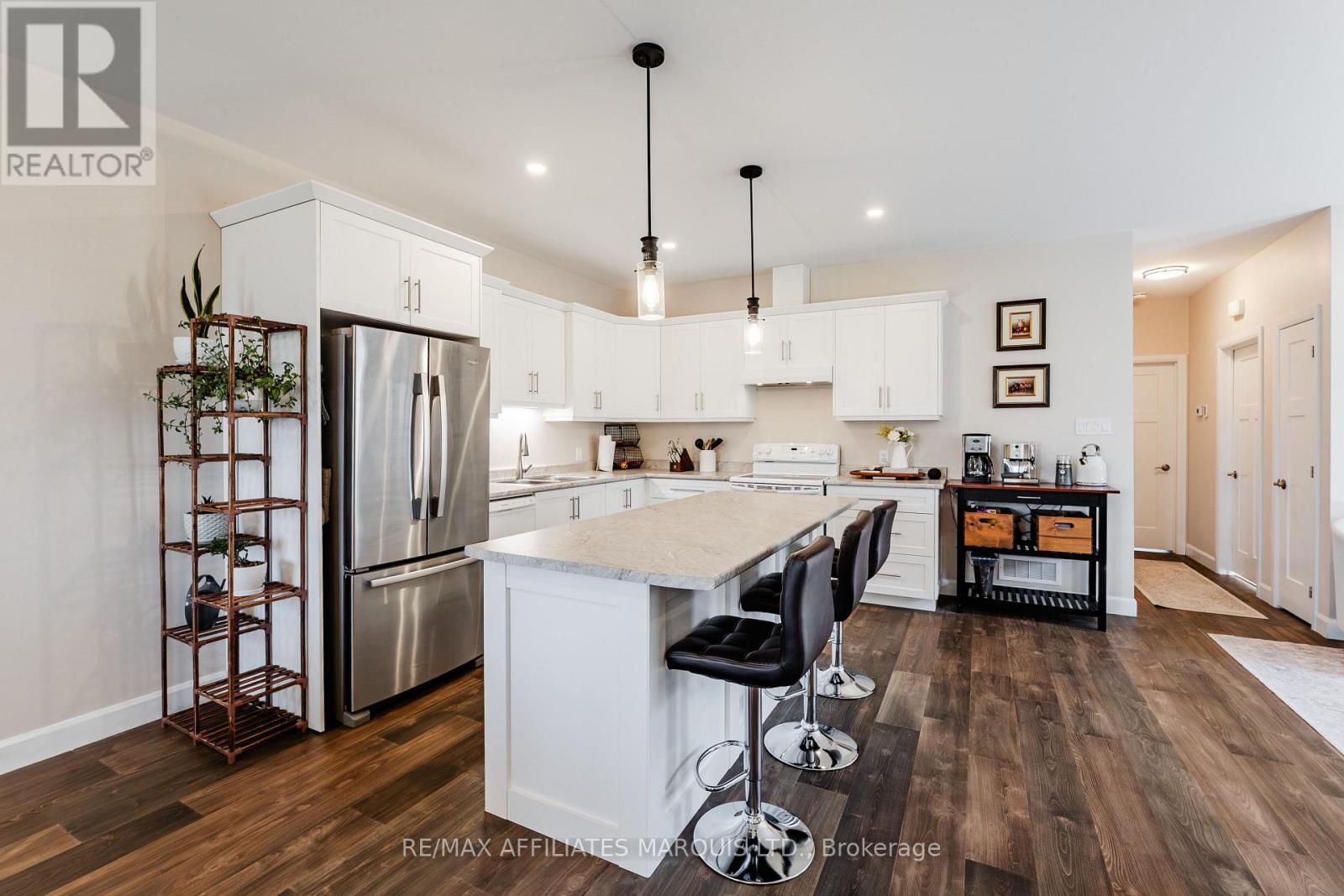 2391 Watson Crescent, Cornwall, ON - Indoor Photo Showing Kitchen