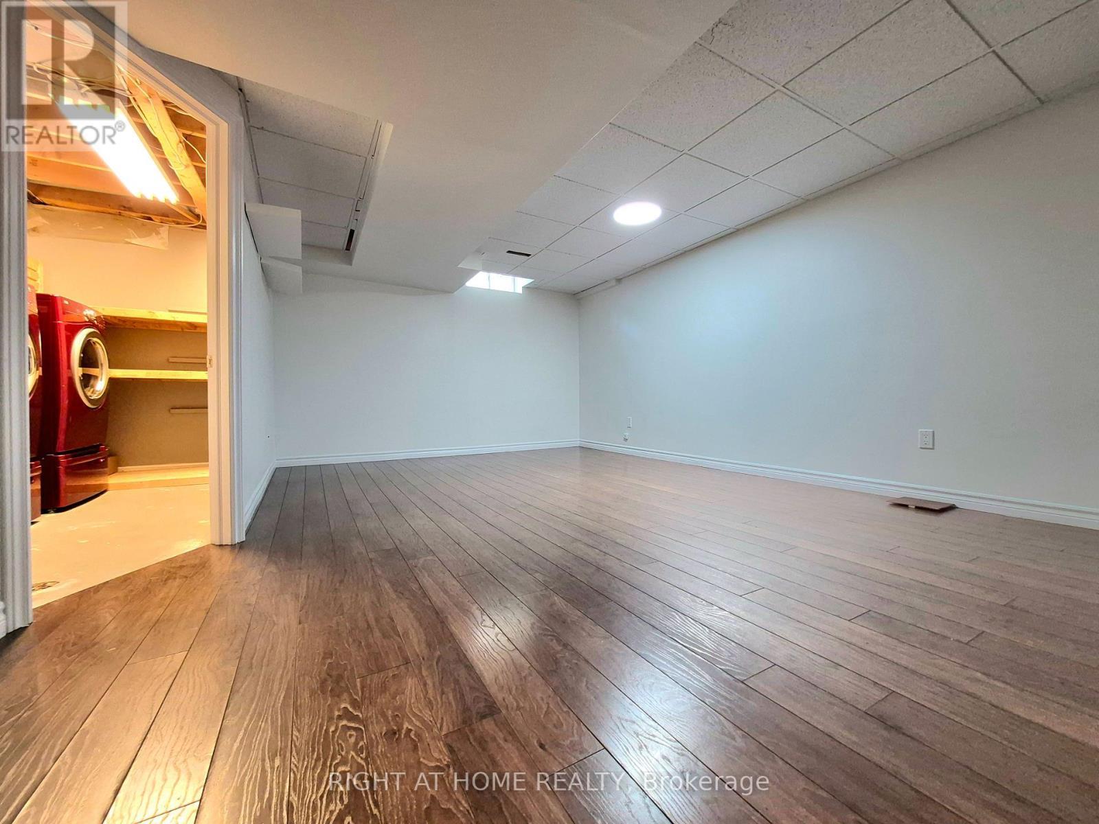 21 Mccullock Crescent, Ajax, ON - Indoor