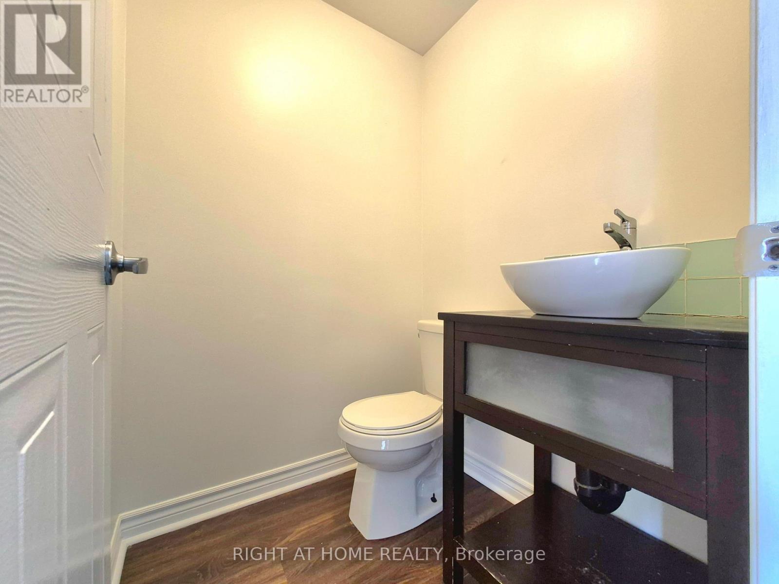 21 Mccullock Crescent, Ajax, ON - Indoor Photo Showing Bathroom