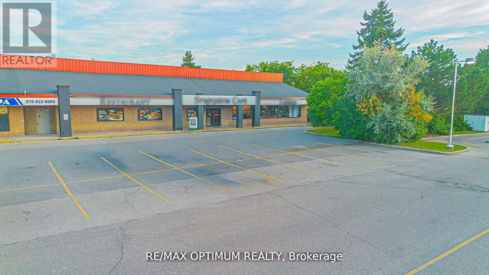 304 Stone Road W, Guelph, ON