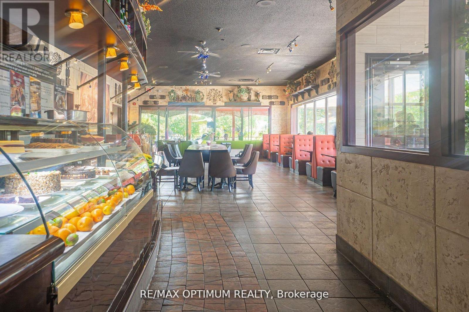 304 Stone Road W, Guelph, ON