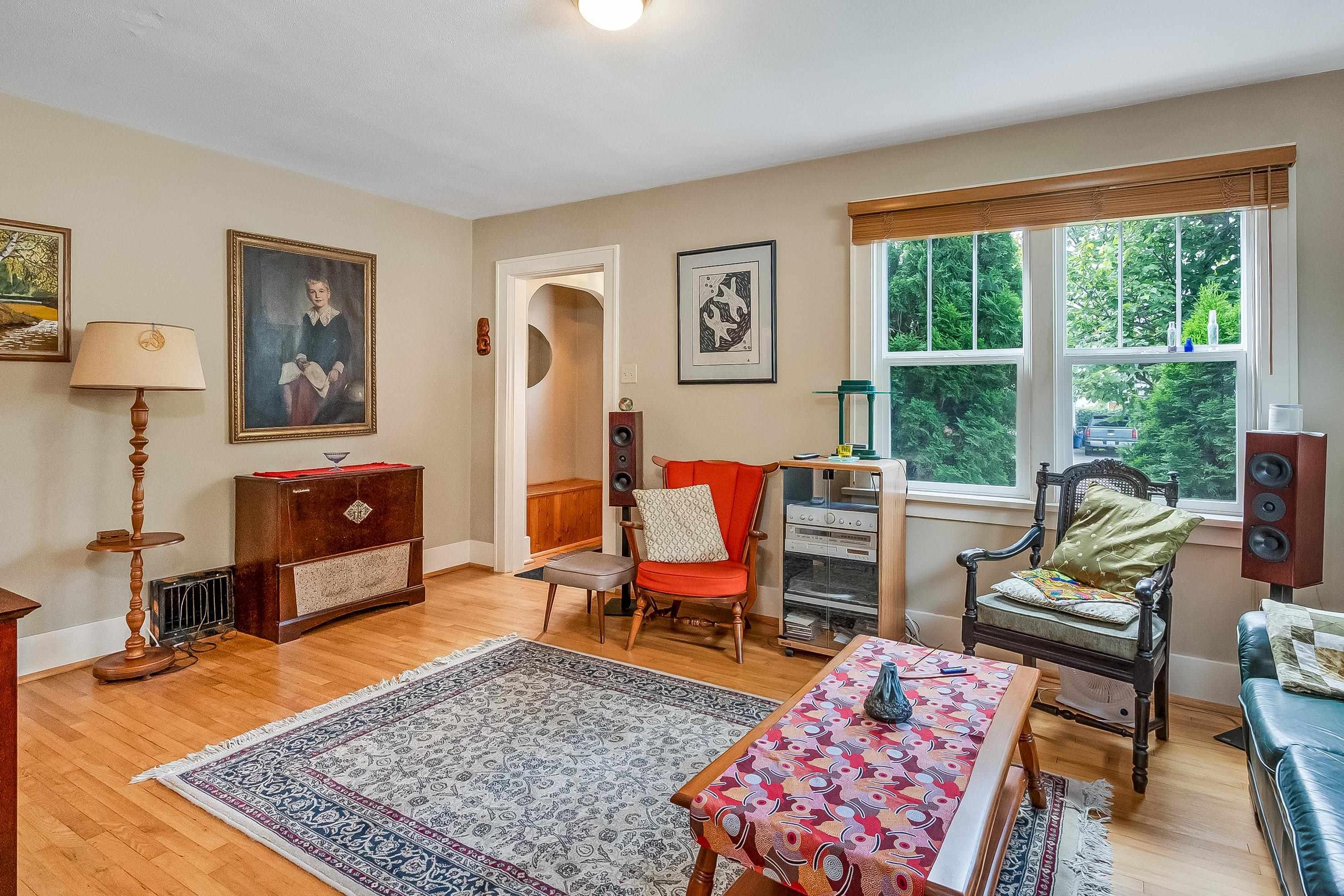 531 Empire Ave., Thunder Bay, ON - Indoor Photo Showing Living Room