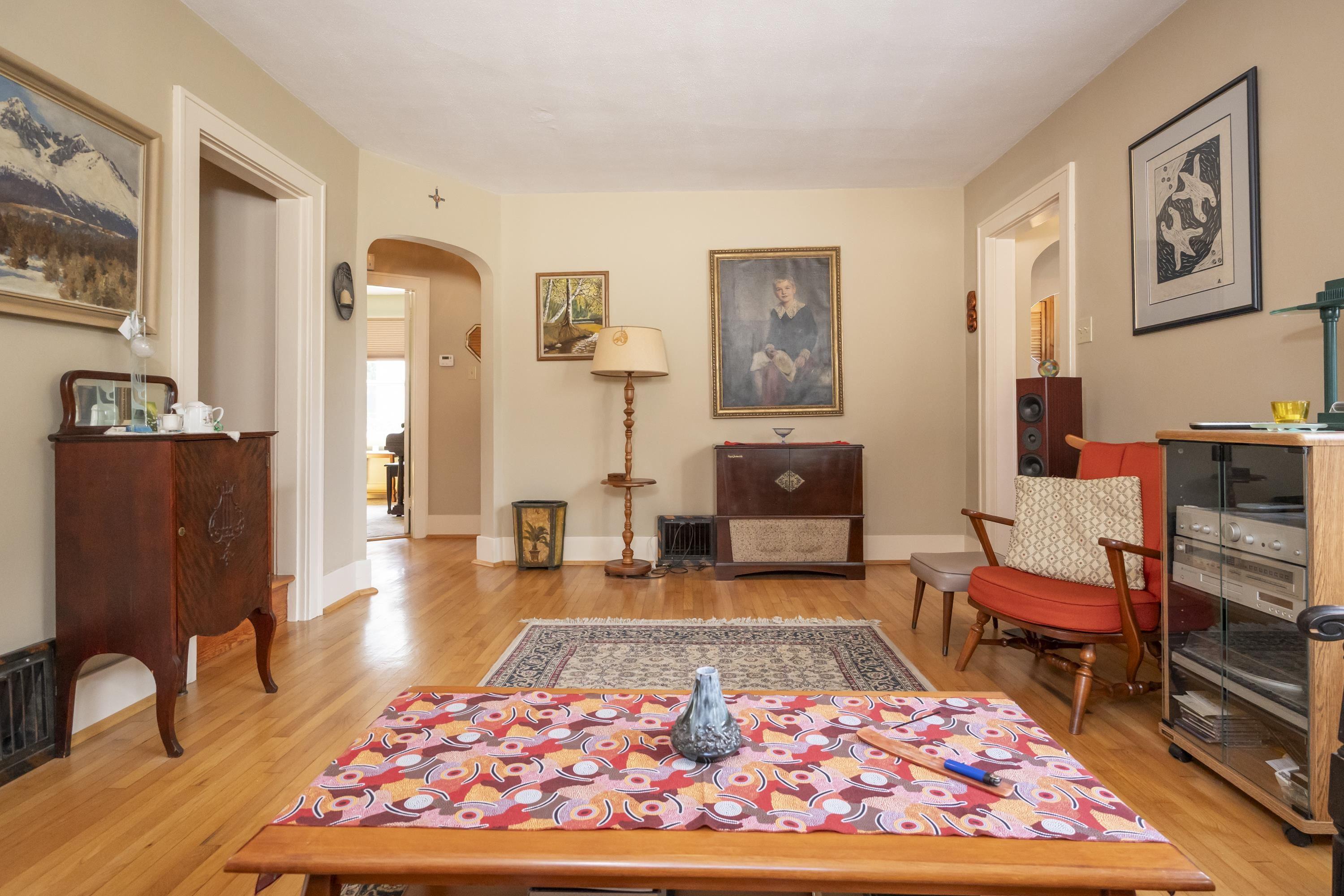 531 Empire Ave., Thunder Bay, ON - Indoor Photo Showing Living Room