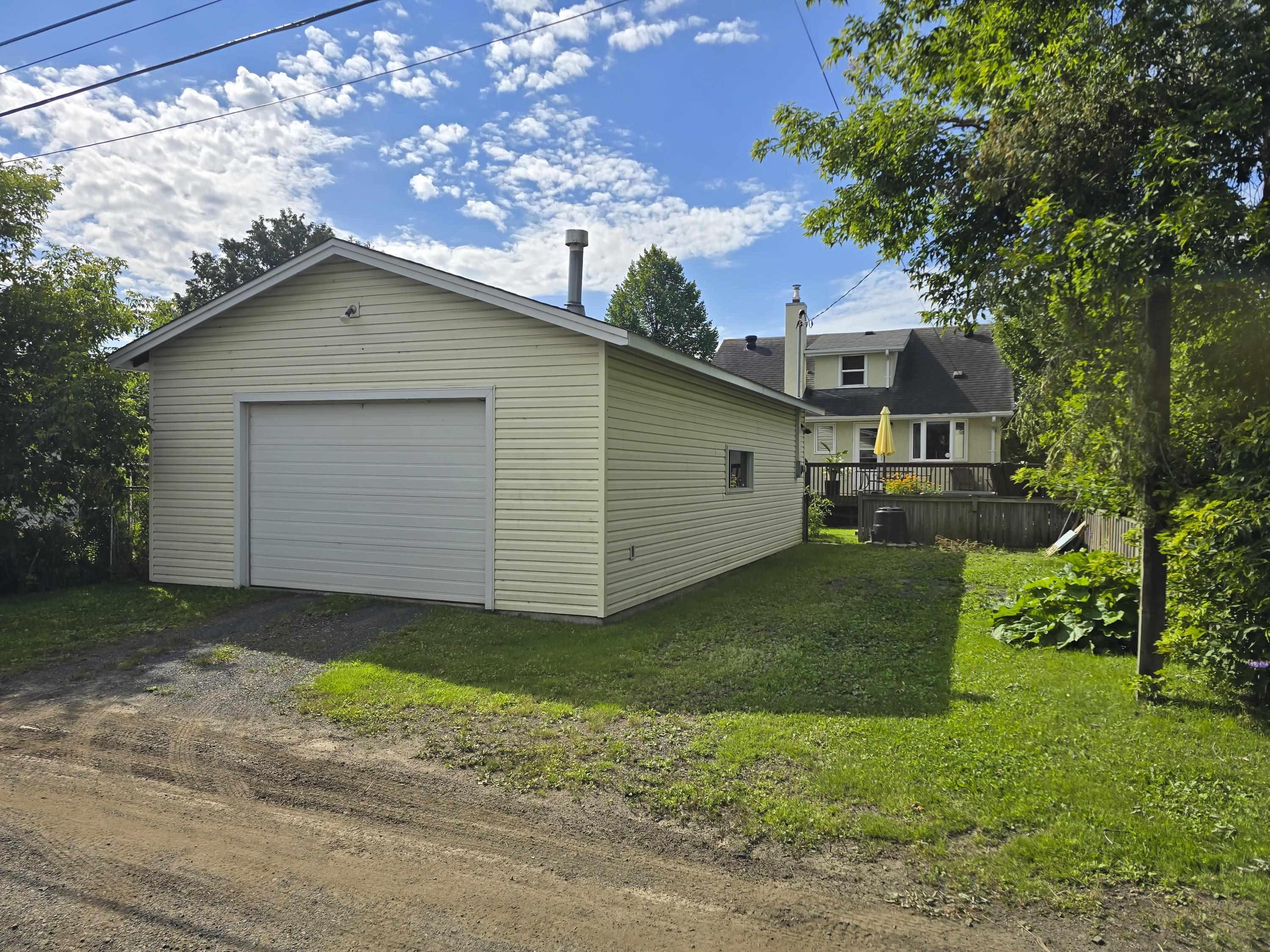 531 Empire Ave., Thunder Bay, ON - Outdoor