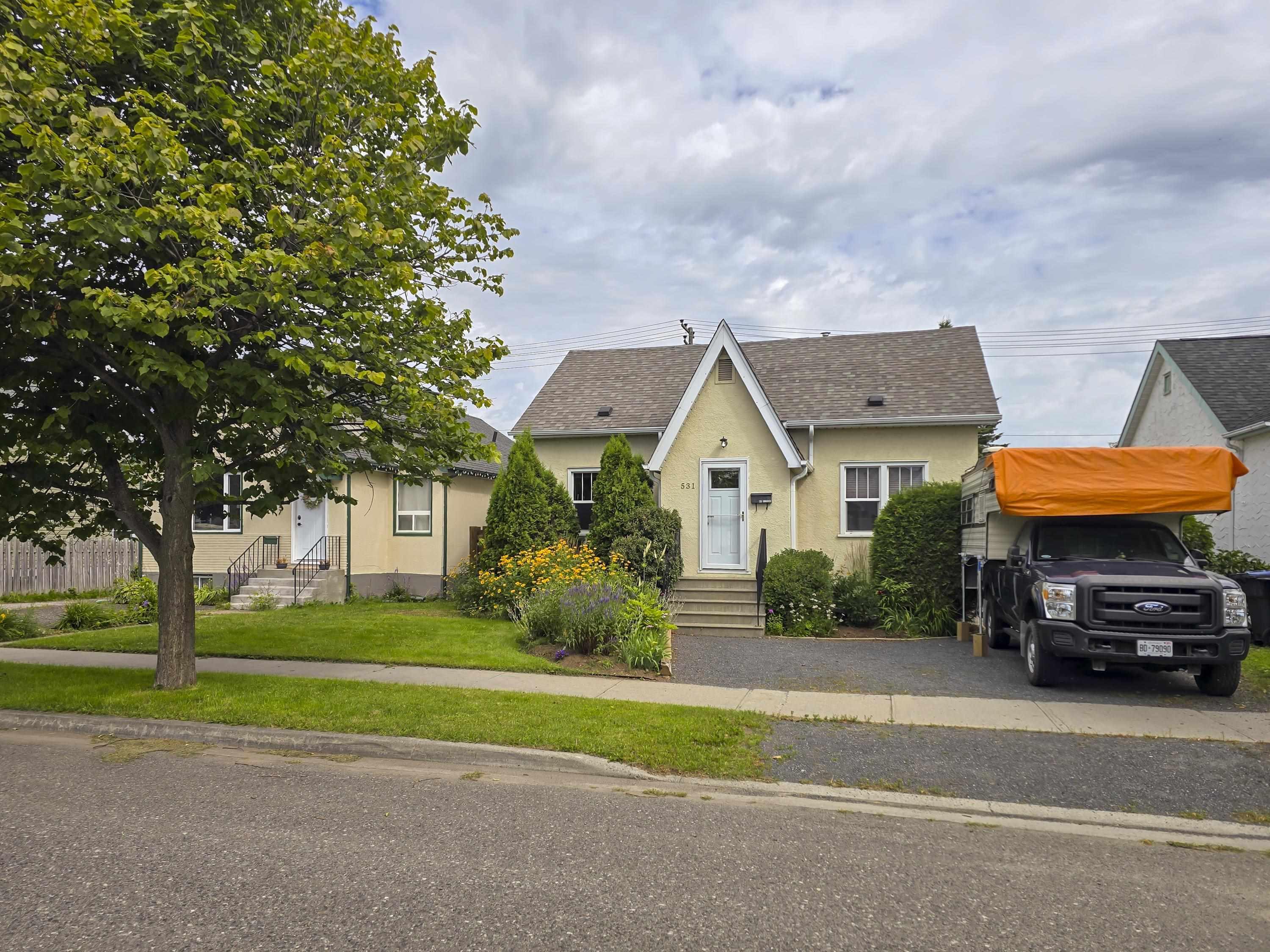 531 Empire Ave., Thunder Bay, ON - Outdoor With Facade