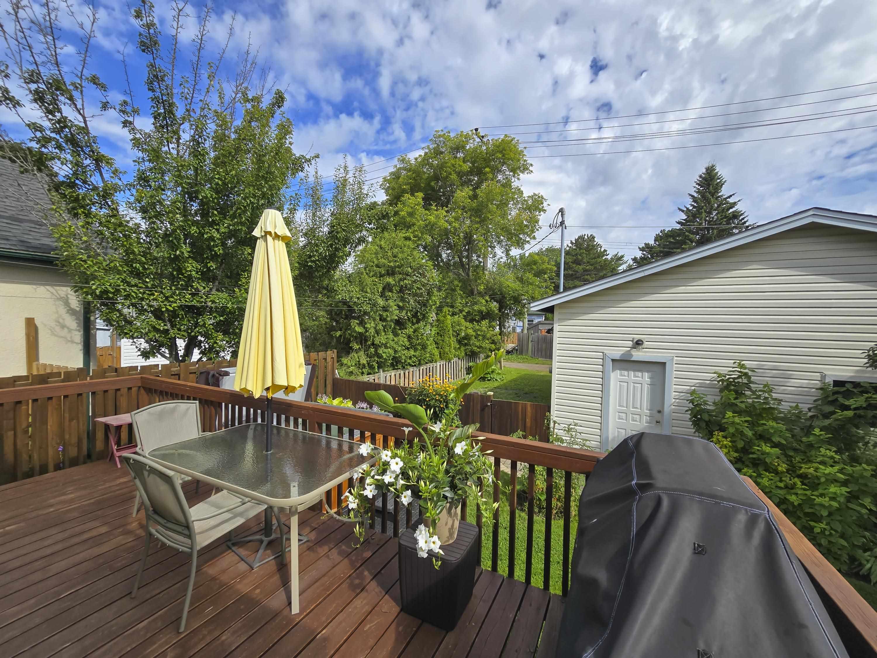 531 Empire Ave., Thunder Bay, ON - Outdoor With Deck Patio Veranda With Exterior