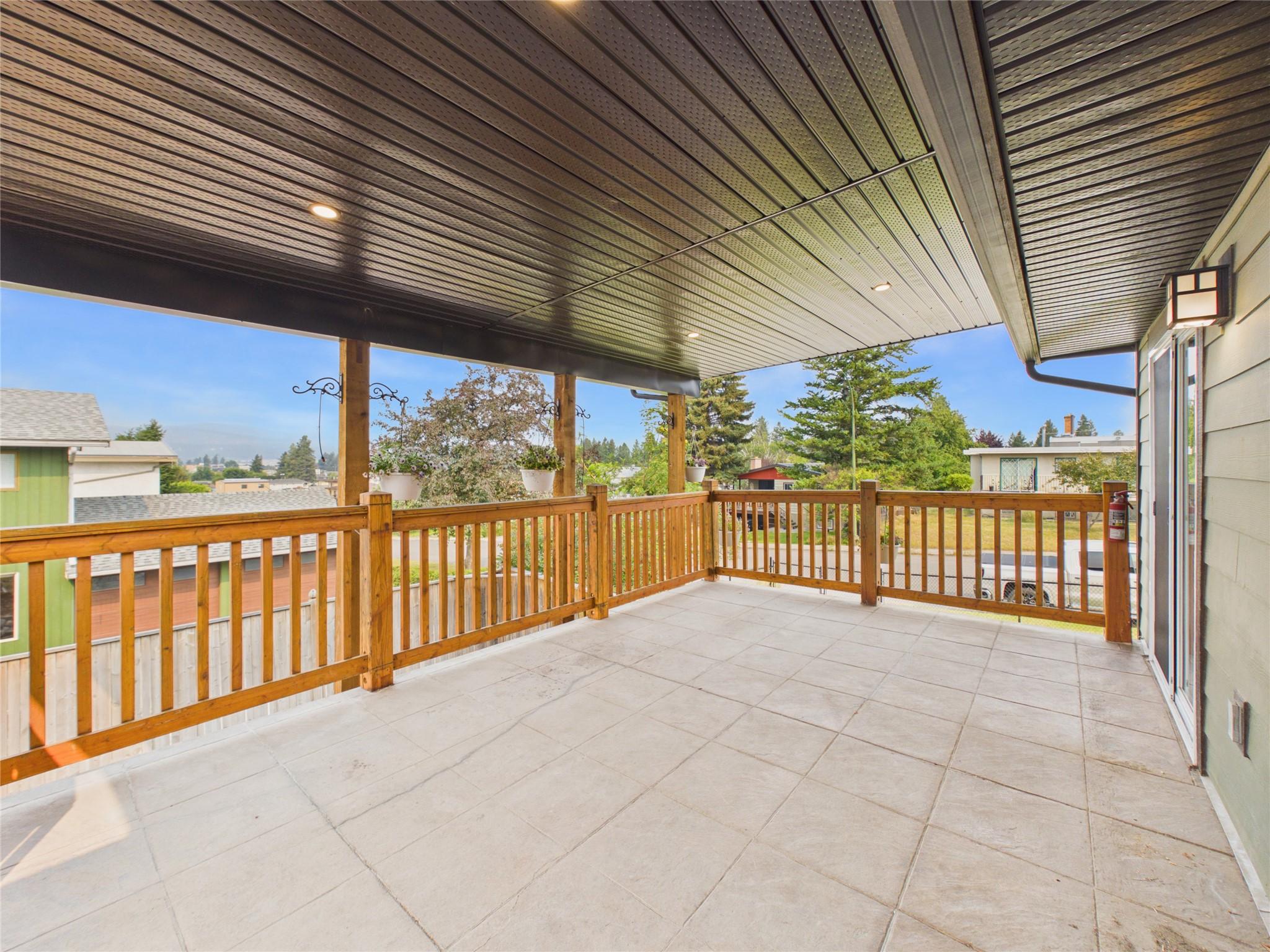 221 27Th Avenue, Cranbrook, BC - Outdoor With Deck Patio Veranda With Exterior