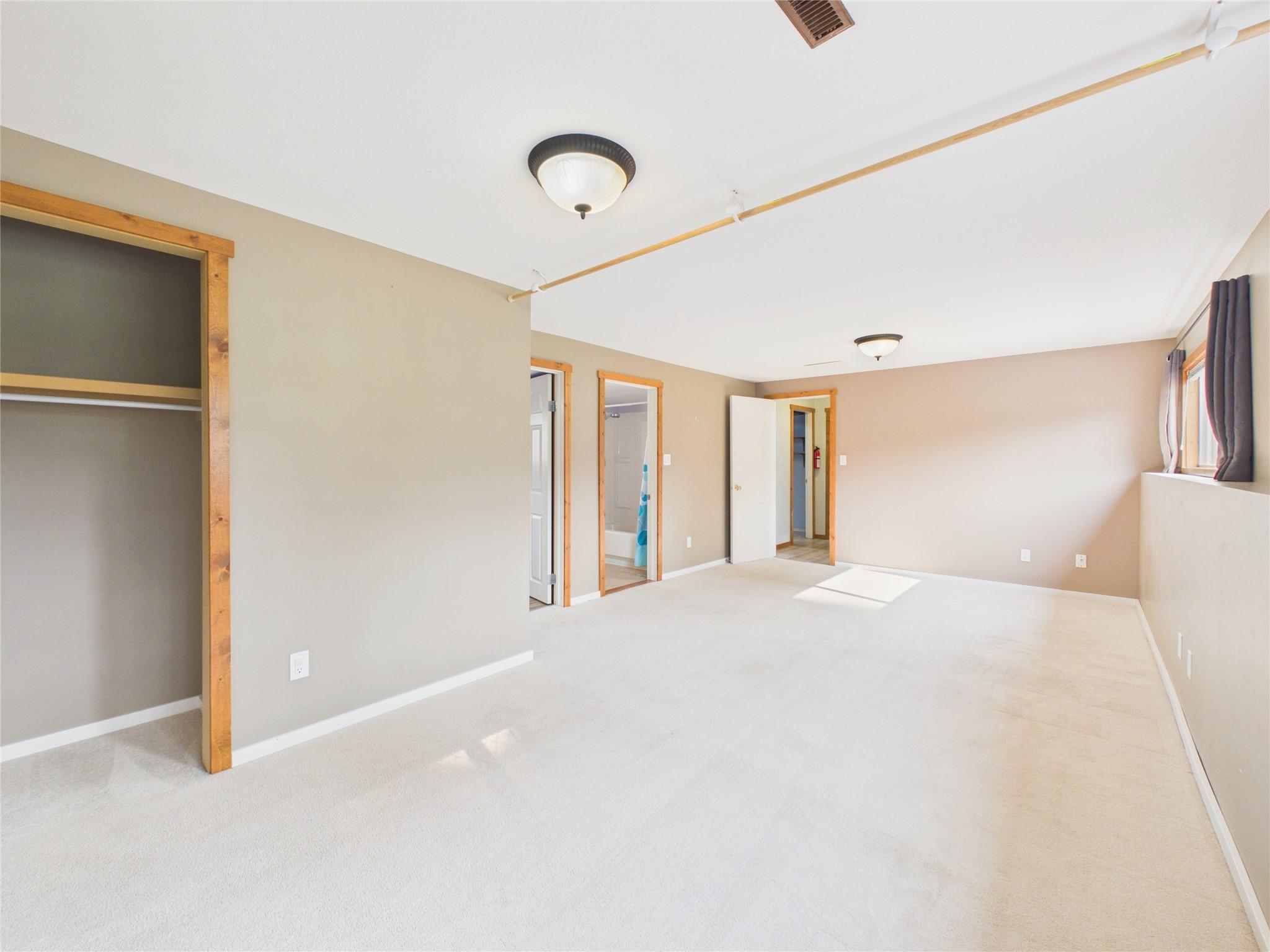 221 27Th Avenue, Cranbrook, BC - Indoor Photo Showing Other Room