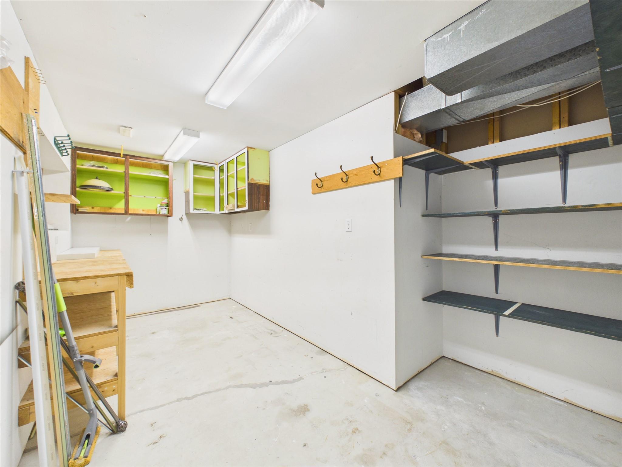 221 27Th Avenue, Cranbrook, BC - Indoor
