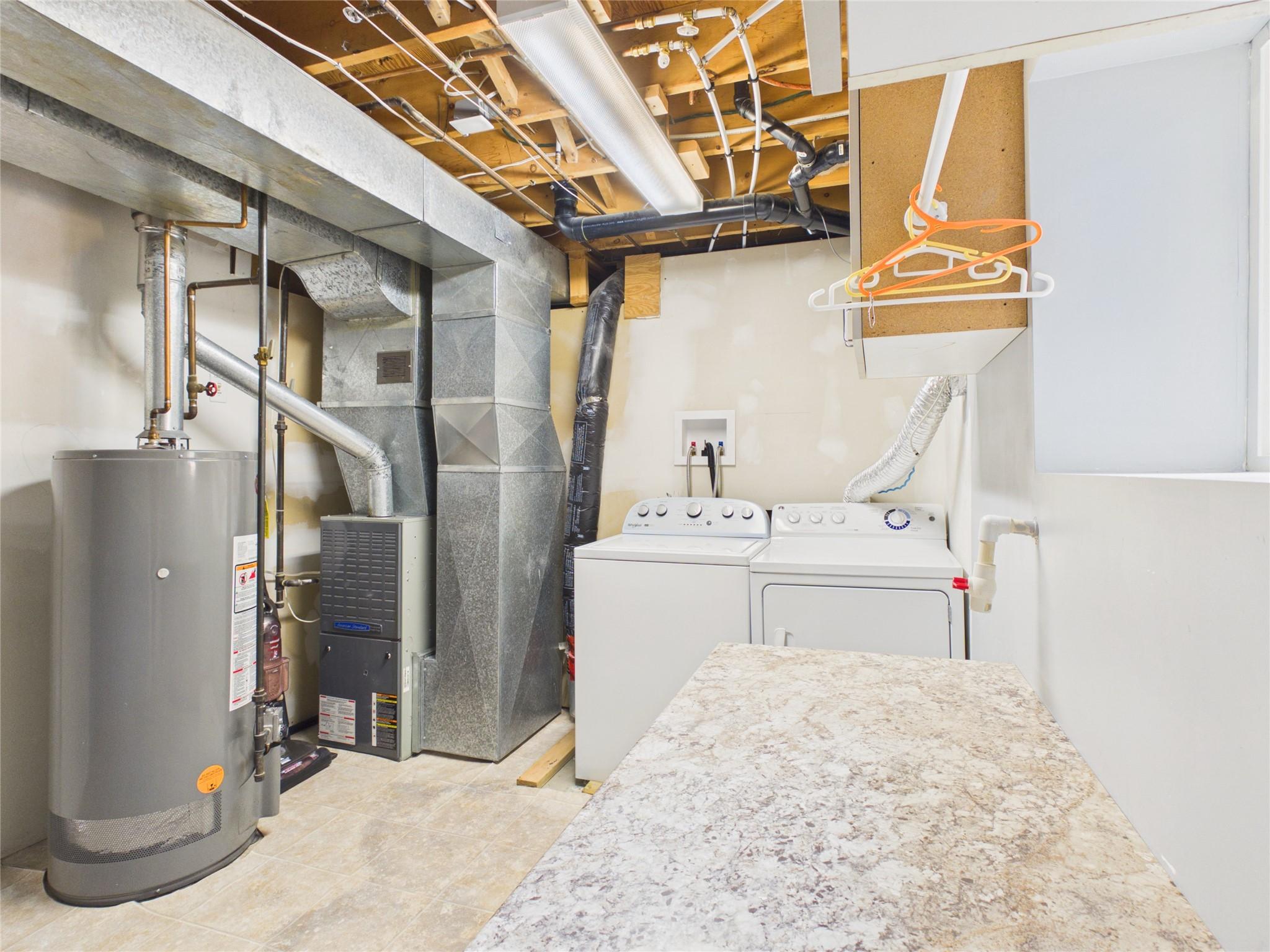 221 27Th Avenue, Cranbrook, BC - Indoor Photo Showing Laundry Room