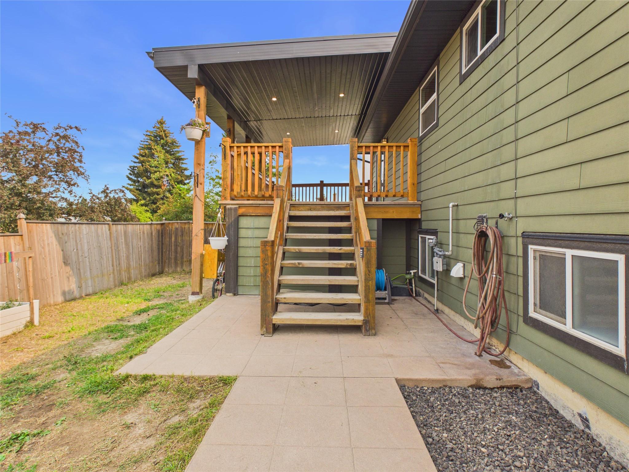 221 27Th Avenue, Cranbrook, BC - Outdoor With Exterior