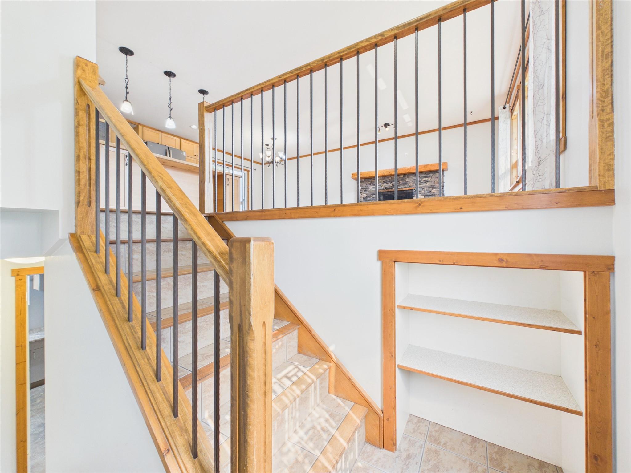 221 27Th Avenue, Cranbrook, BC - Indoor Photo Showing Other Room