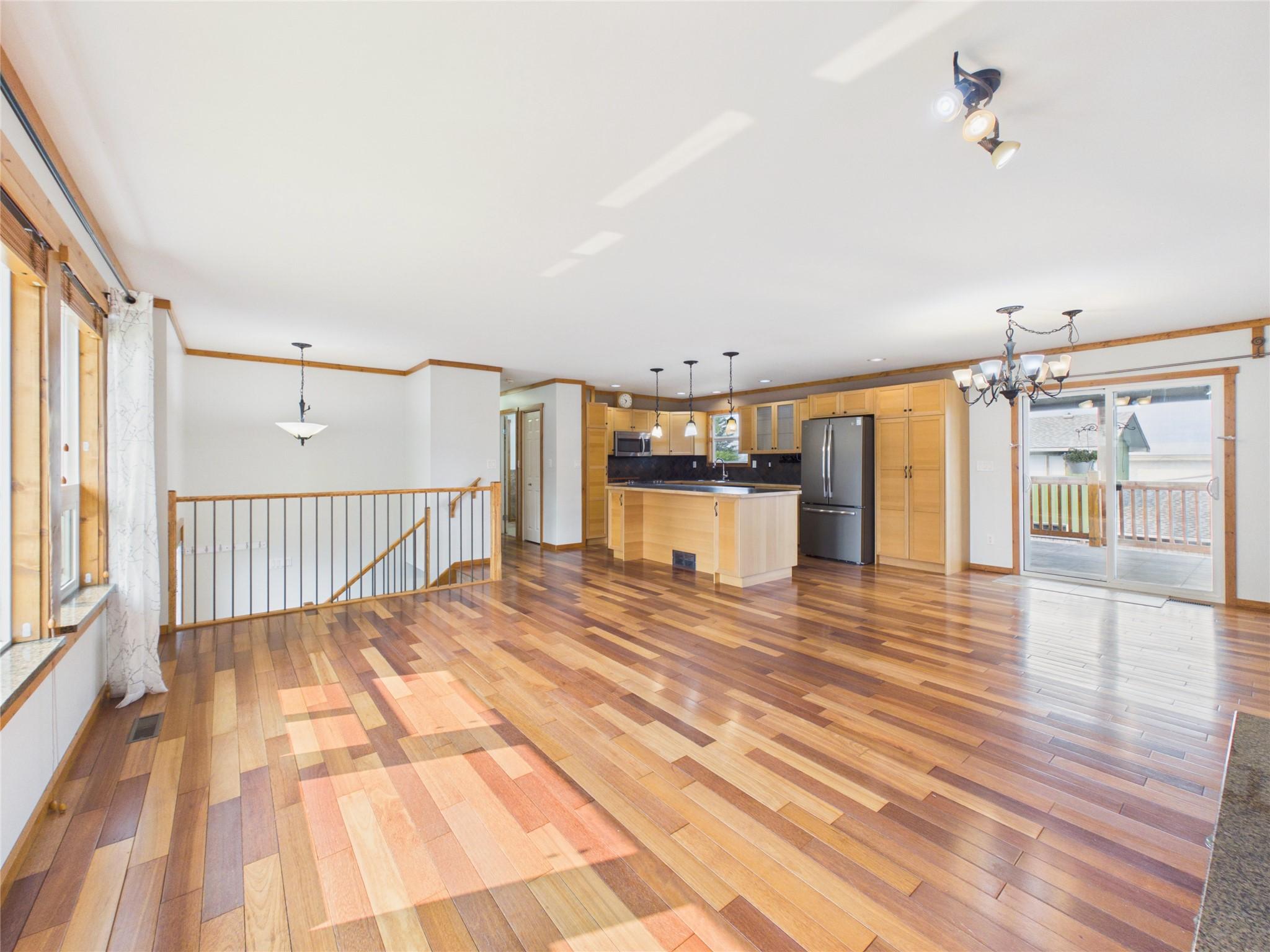 221 27Th Avenue, Cranbrook, BC - Indoor Photo Showing Other Room