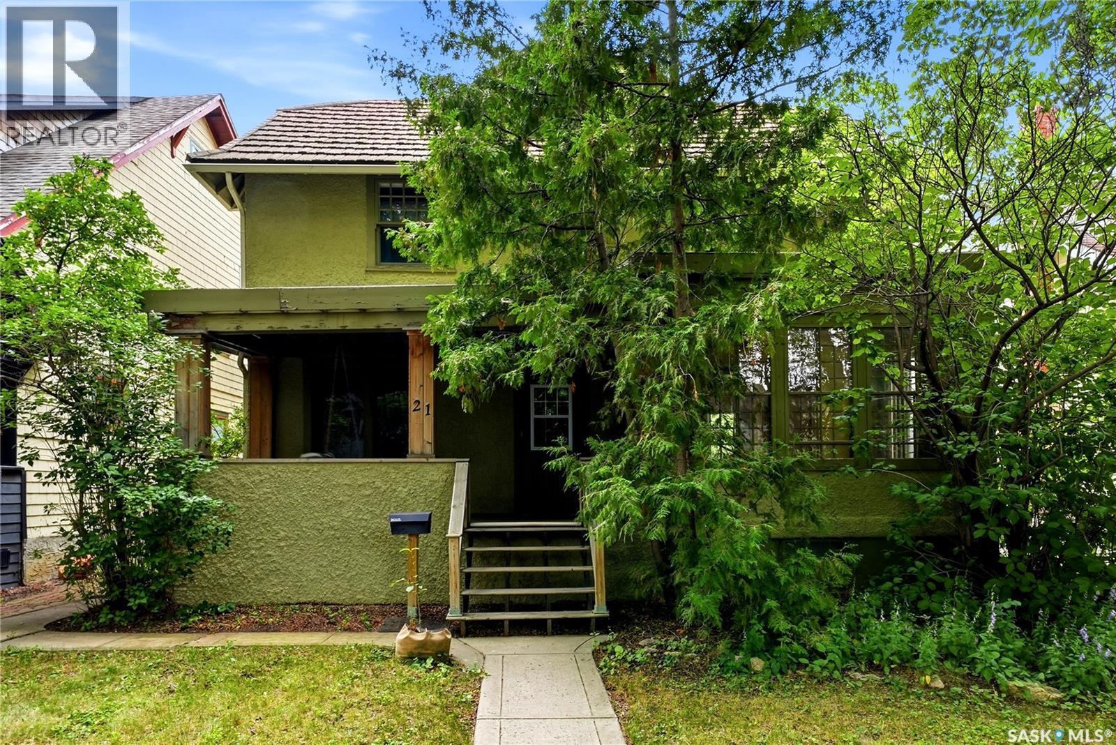 21 Angus Crescent, Regina, SK - Outdoor