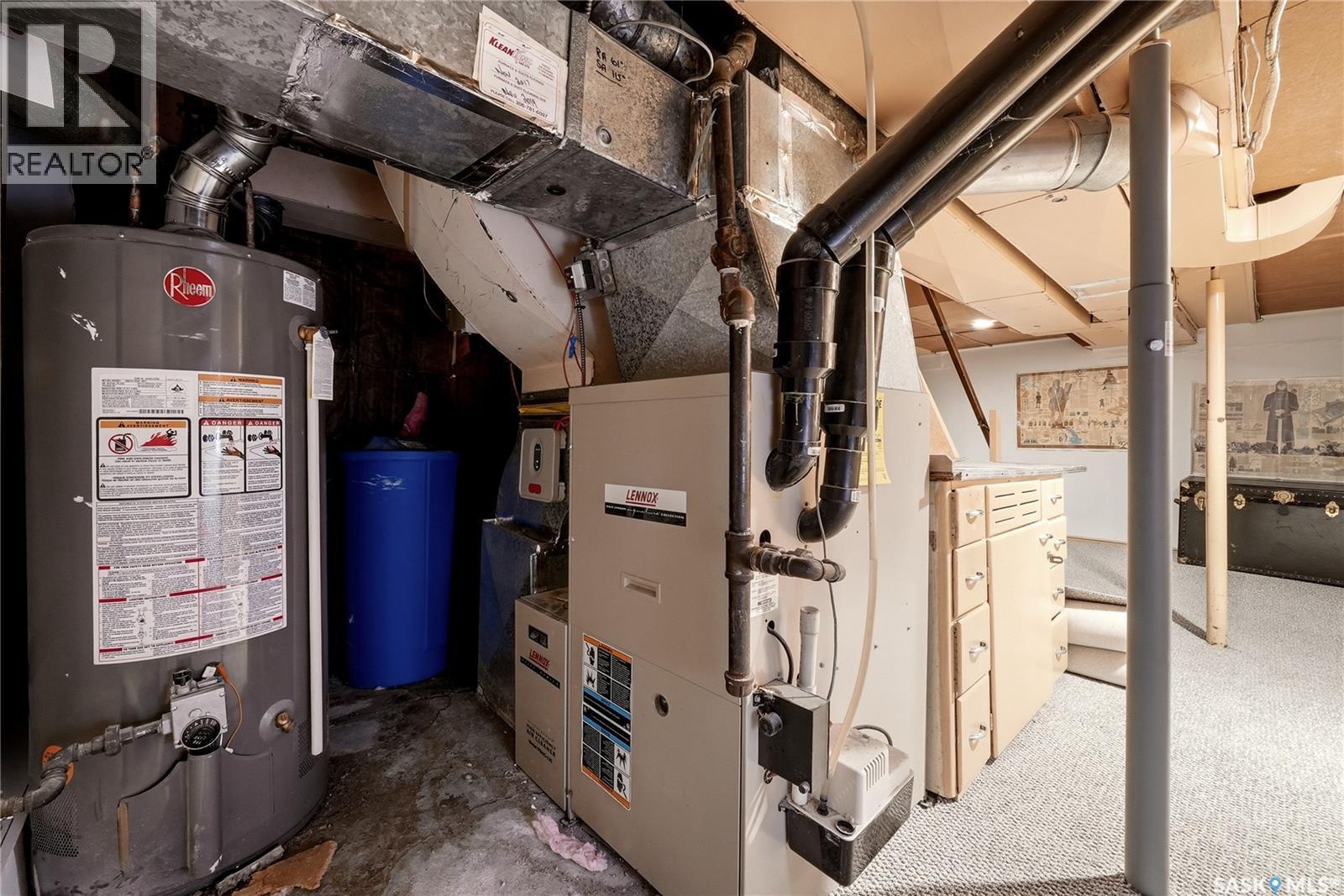 21 Angus Crescent, Regina, SK - Indoor Photo Showing Basement