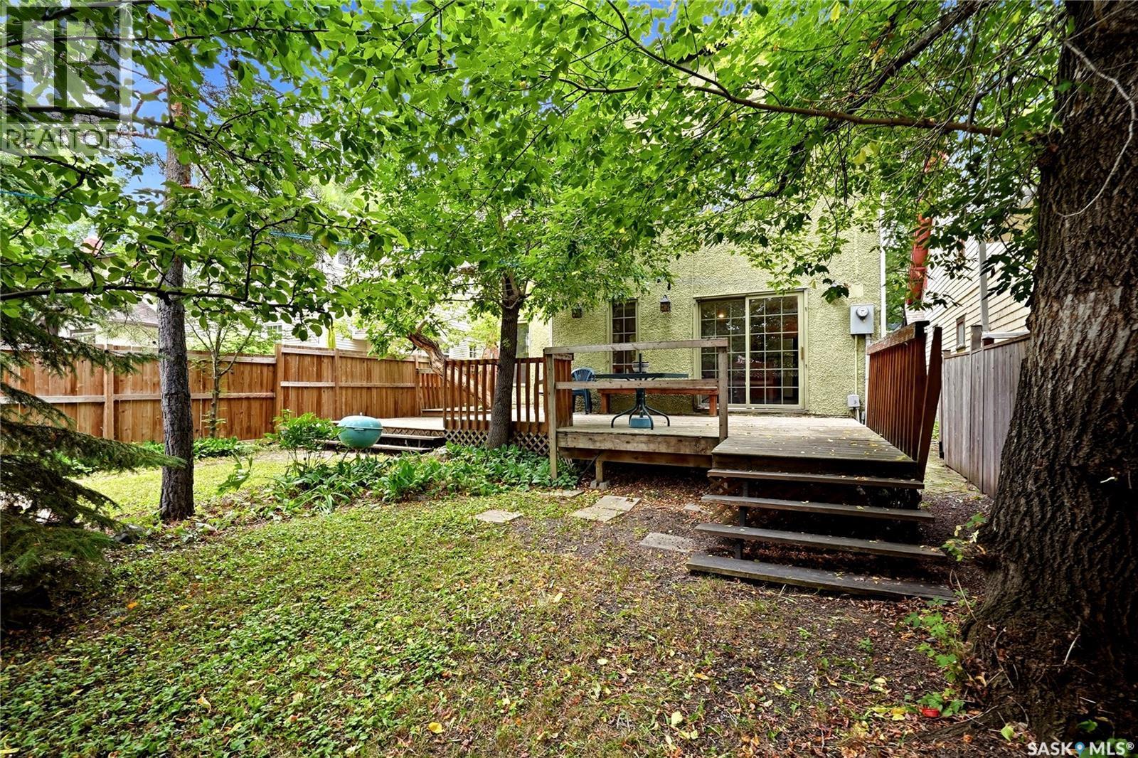 21 Angus Crescent, Regina, SK - Outdoor