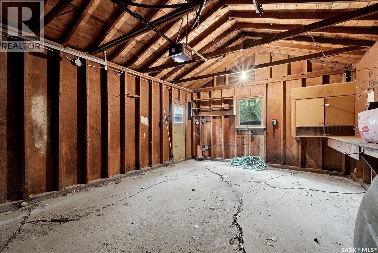 21 Angus Crescent, Regina, SK - Indoor Photo Showing Basement