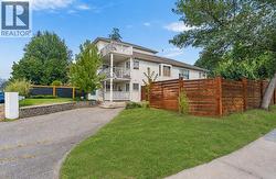 1412 Lawrence Avenue Kelowna, BC V1Y 6M8
