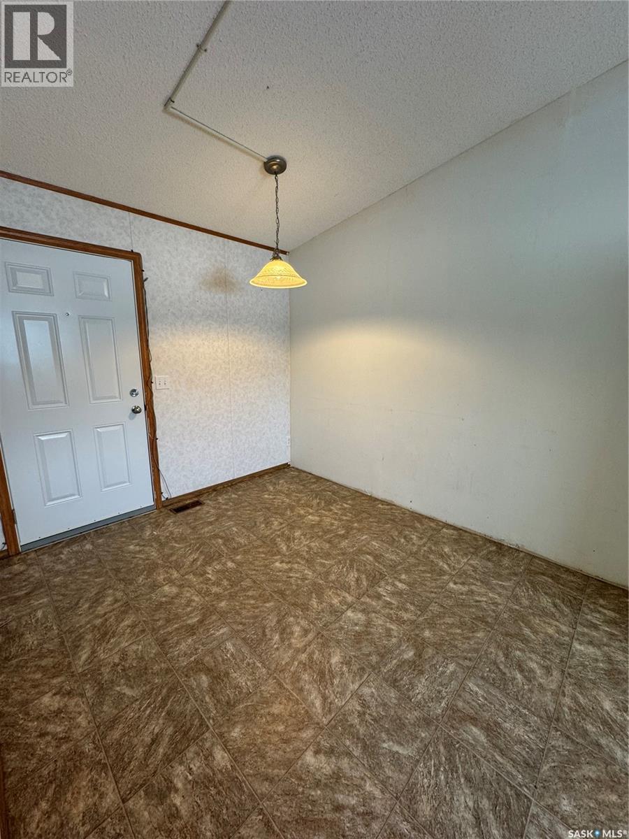701 2Nd Avenue E, Shellbrook, SK - Indoor Photo Showing Other Room