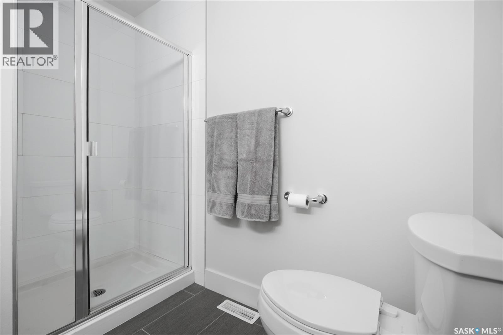 618 701 Meadows Boulevard, Saskatoon, SK - Indoor Photo Showing Bathroom