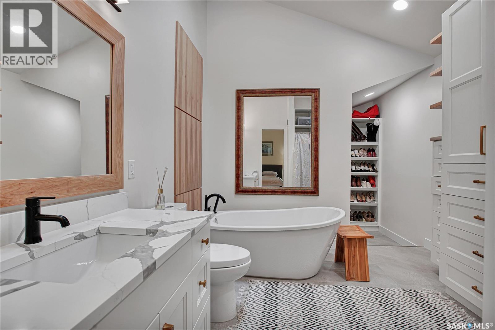 351 Skeena Crescent, Saskatoon, SK