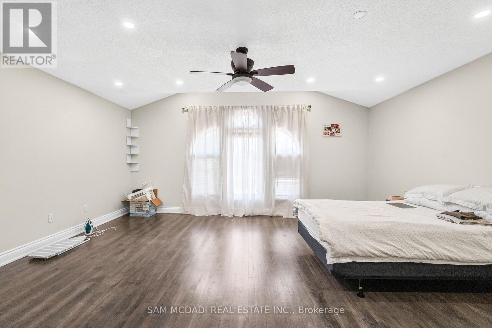 3191 Oakview Road, Mississauga, ON - Indoor Photo Showing Bedroom