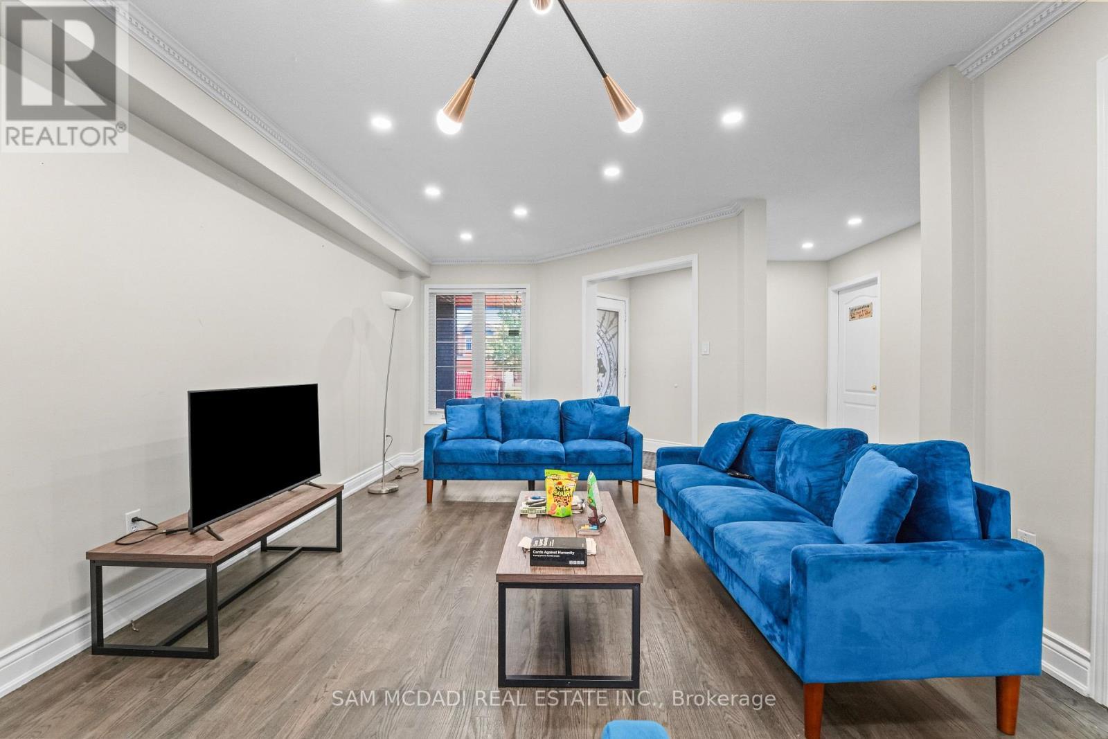 3191 Oakview Road, Mississauga, ON - Indoor Photo Showing Living Room
