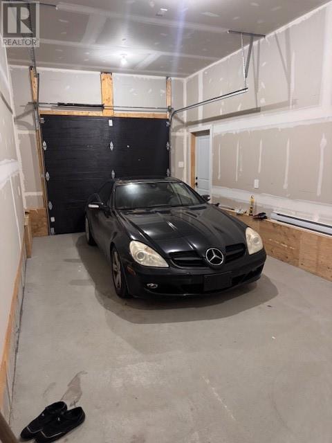3 Sugar Pine Crescent, St. John'S, NL - Indoor Photo Showing Garage