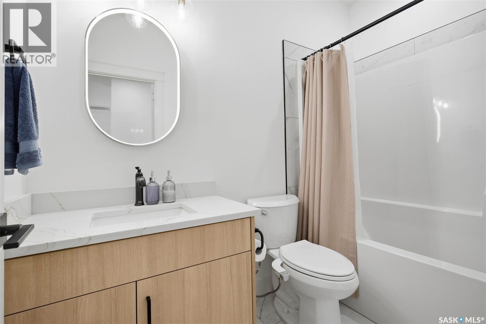 342 Sharma Crescent, Saskatoon, SK - Indoor Photo Showing Bathroom