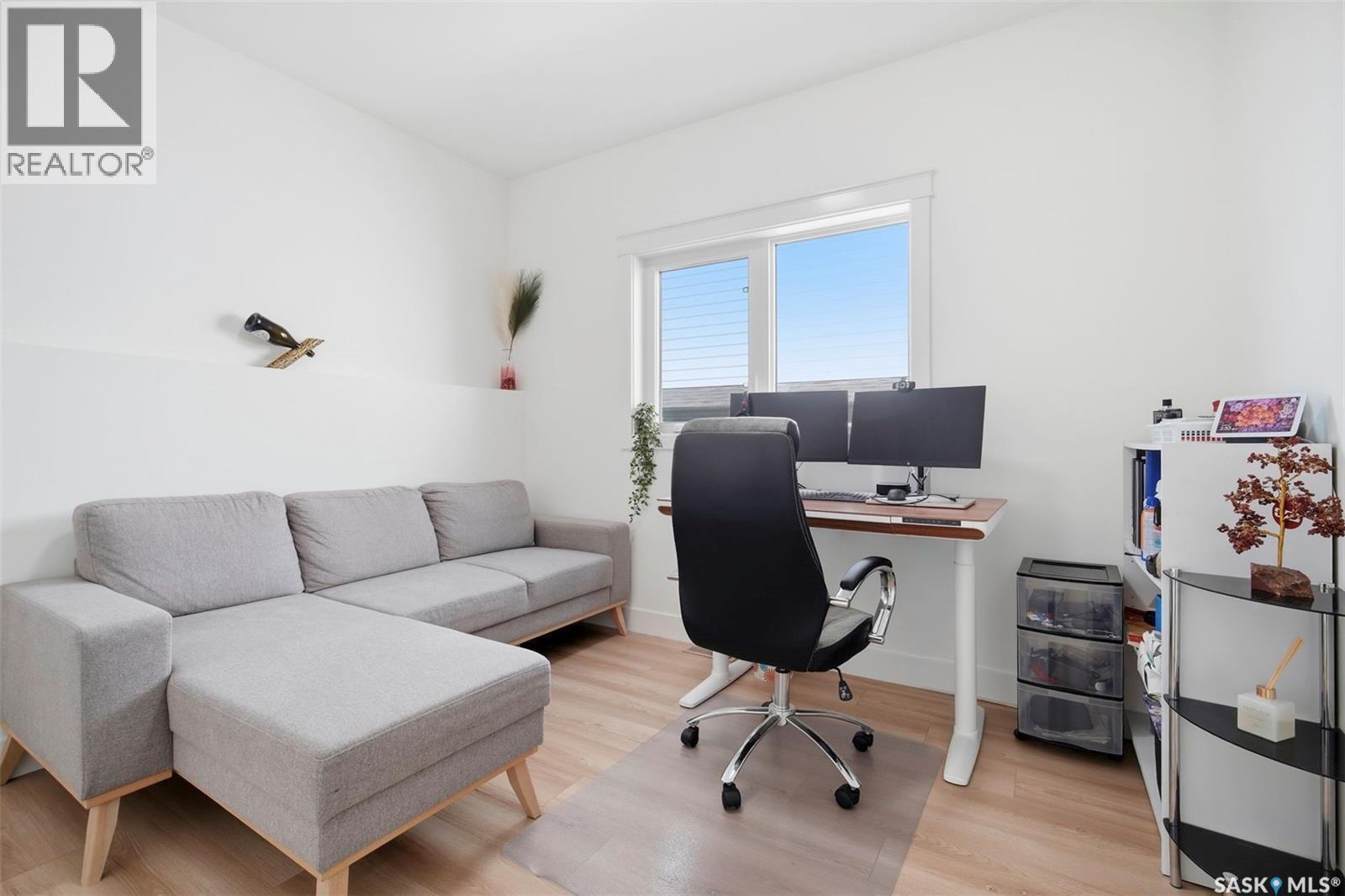 342 Sharma Crescent, Saskatoon, SK - Indoor Photo Showing Office