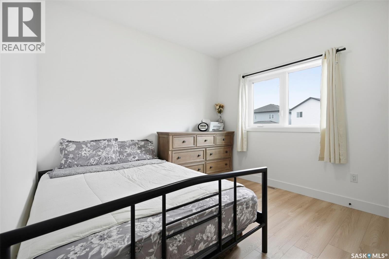 342 Sharma Crescent, Saskatoon, SK - Indoor Photo Showing Bedroom