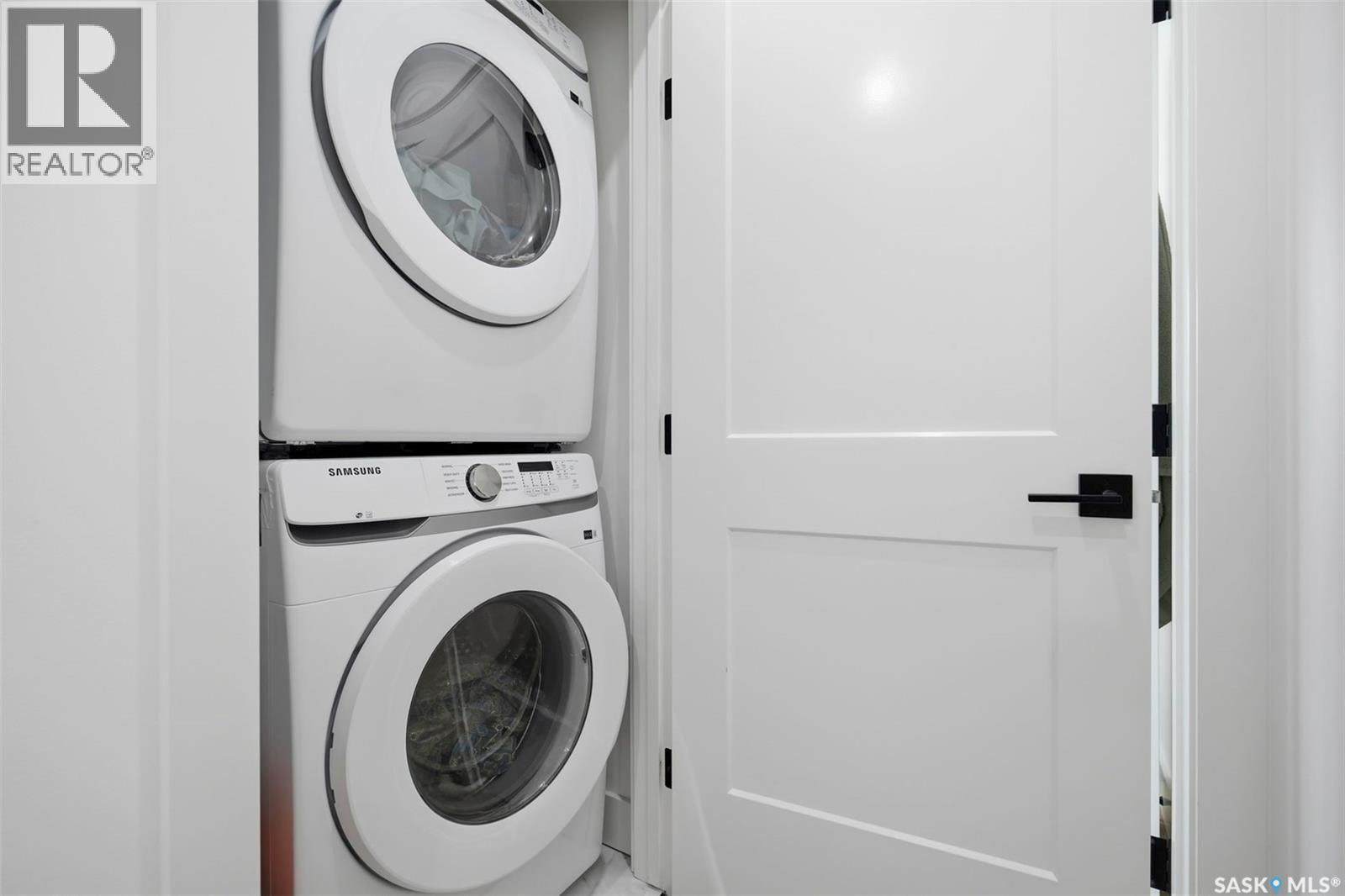 342 Sharma Crescent, Saskatoon, SK - Indoor Photo Showing Laundry Room