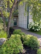 684 JOHNSTON PARK AVENUE Collingwood, ON L9Y 5C7