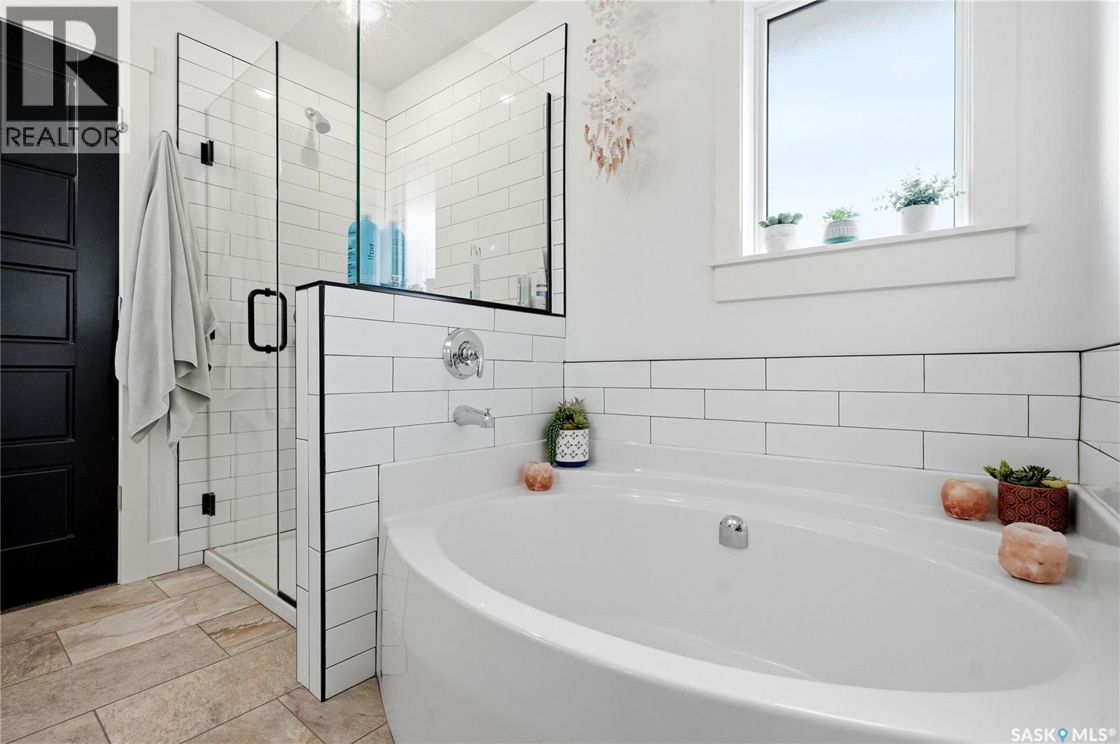 147 3220 11Th Street, Saskatoon, SK - Indoor Photo Showing Bathroom