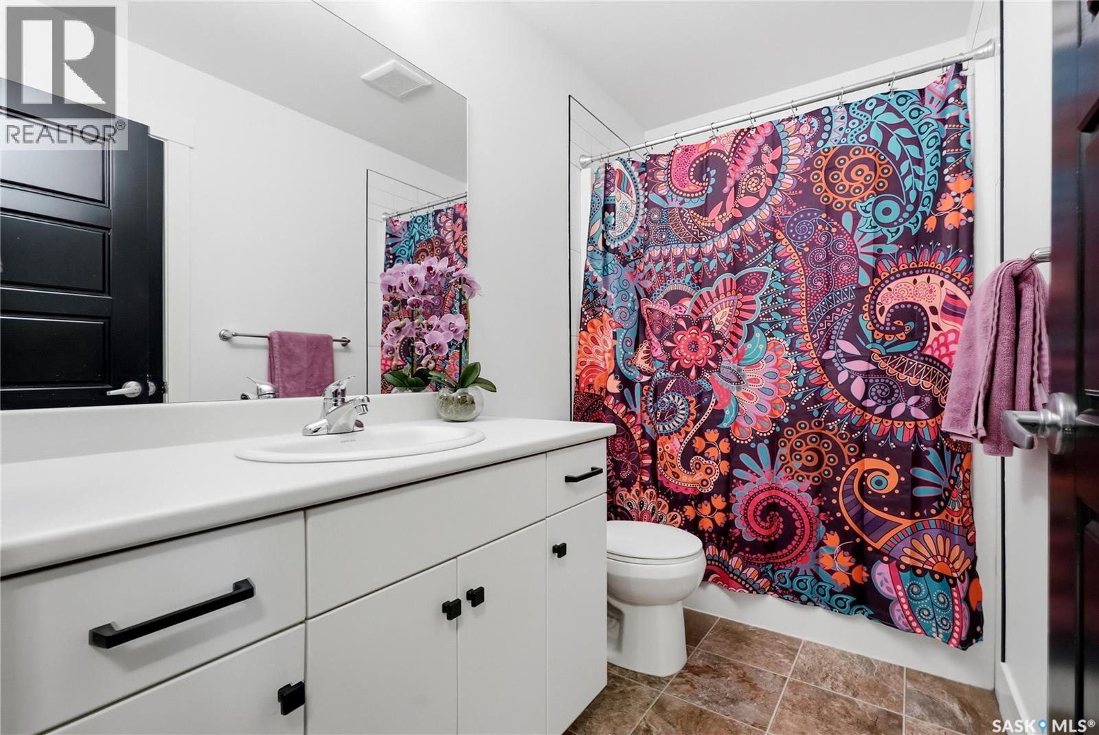 147 3220 11Th Street, Saskatoon, SK - Indoor Photo Showing Bathroom