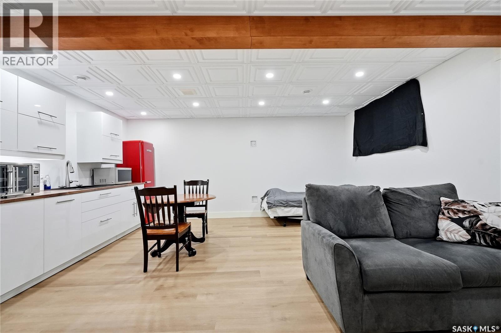 147 3220 11Th Street, Saskatoon, SK - Indoor